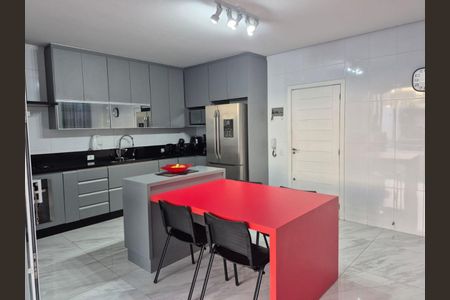 Casa à venda com 316m², 4 quartos e 4 vagas