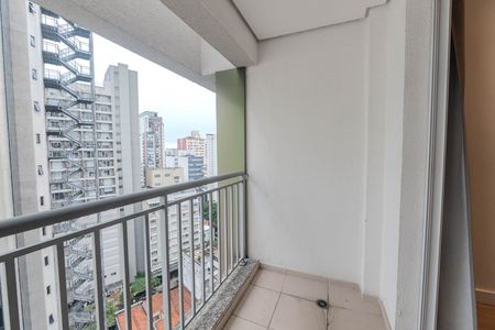 Apartamento à venda com 28m², 1 quarto e sem vaga Apartamento à venda com 28m², 1 quarto e sem vagaSacada