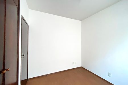 Apartamento à venda com 90m², 3 quartos e 1 vagaQuarto 2