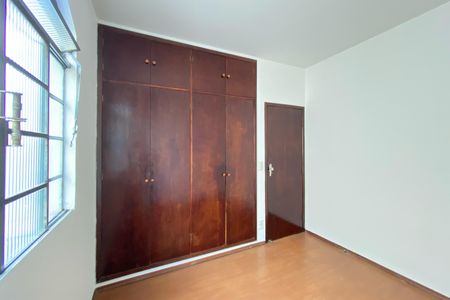 Apartamento à venda com 90m², 3 quartos e 1 vagaQuarto 2