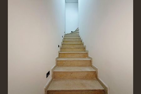 Casa à venda com 200m², 3 quartos e 3 vagas
