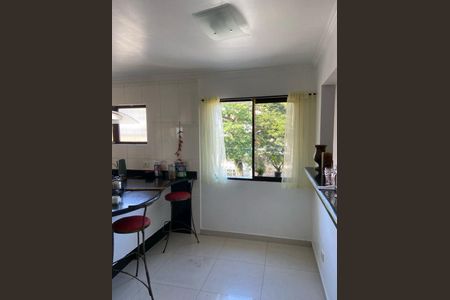 Apartamento à venda com 180m², 3 quartos e 4 vagas
