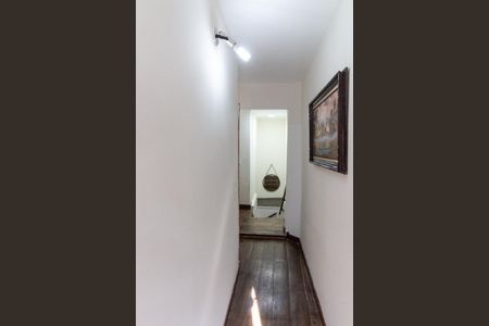 Corredor de casa à venda com 2 quartos, 75m² em Vila Mazzei, São Paulo