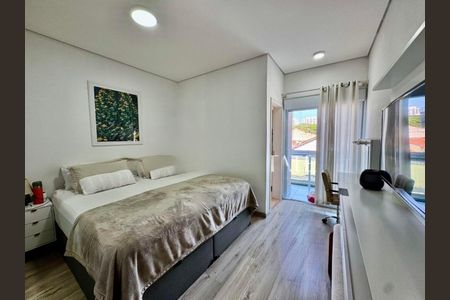 Casa à venda com 100m², 3 quartos e 2 vagas