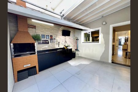 Casa à venda com 100m², 3 quartos e 2 vagas