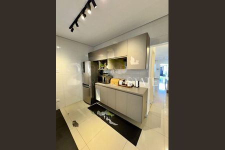 Casa à venda com 100m², 3 quartos e 2 vagas