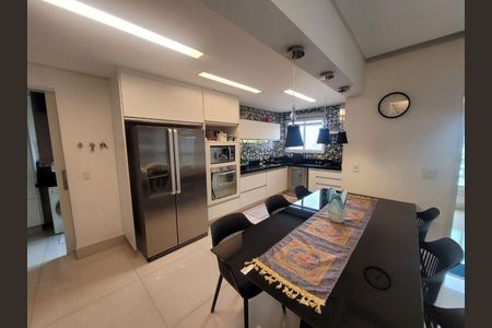 Apartamento à venda com 3 quartos, 134m² em Vila Santo Estevão, São Paulo