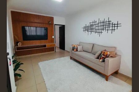 Casa à venda com 3 quartos, 204m² em Utinga, Santo André