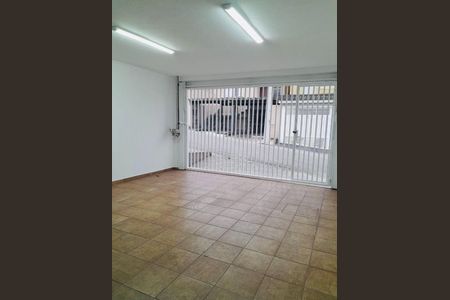 Casa à venda com 3 quartos, 204m² em Utinga, Santo André