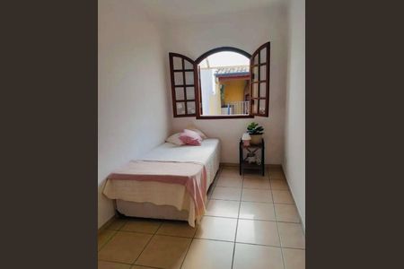 Casa à venda com 3 quartos, 204m² em Utinga, Santo André