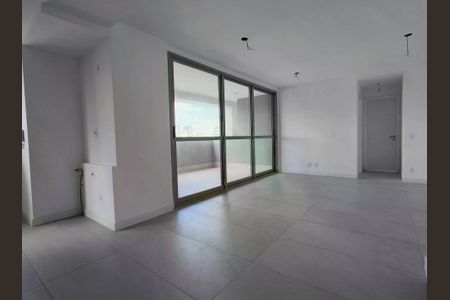 Apartamento à venda com 94m², 2 quartos e 1 vaga