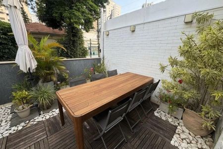Casa à venda com 195m², 4 quartos e 2 vagas
