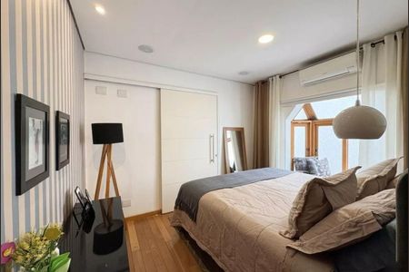 Casa à venda com 4 quartos, 195m² em Brooklin, São Paulo