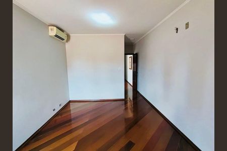 Casa à venda com 3 quartos, 202m² em Vila Floresta, Santo André
