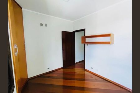 Casa à venda com 3 quartos, 202m² em Vila Floresta, Santo André
