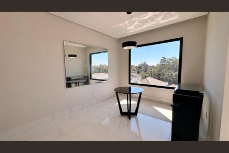 Casa à venda com 235m², 3 quartos e 4 vagas