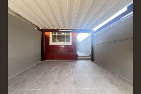 Casa à venda com 106m², 2 quartos e 2 vagas