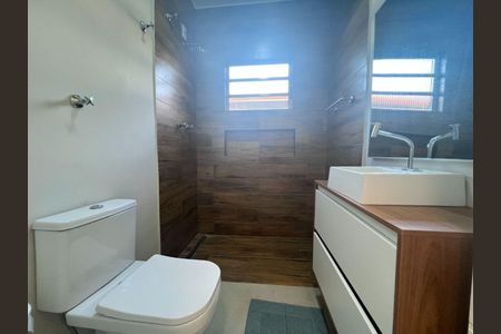 Casa à venda com 106m², 2 quartos e 2 vagas