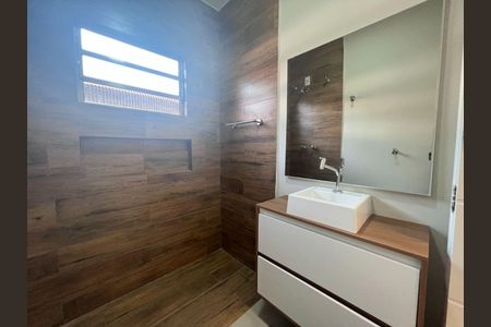 Casa à venda com 106m², 2 quartos e 2 vagas