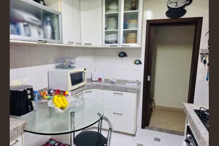 Apartamento à venda com 187m², 3 quartos e 3 vagas