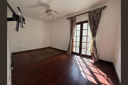Casa à venda com 3 quartos, 268m² em Parque dos Passaros, São Bernardo do Campo