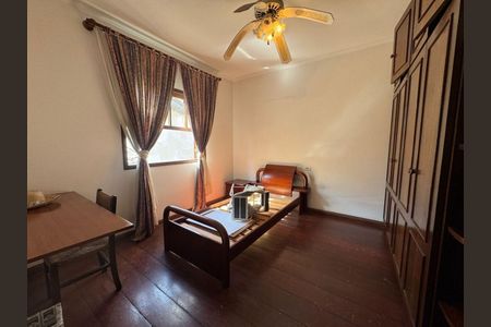 Casa à venda com 268m², 3 quartos e 9 vagas