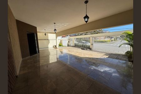Casa à venda com 3 quartos, 268m² em Parque dos Passaros, São Bernardo do Campo