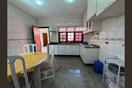 Casa à venda com 3 quartos, 268m² em Parque dos Passaros, São Bernardo do Campo