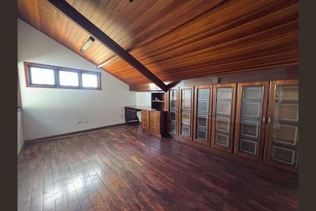 Casa à venda com 3 quartos, 268m² em Parque dos Passaros, São Bernardo do Campo