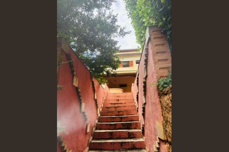 Casa à venda com 443m², 4 quartos e 5 vagas