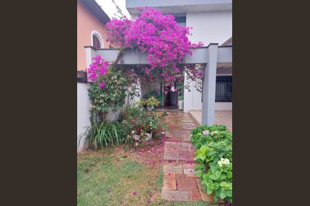 Casa à venda com 255m², 3 quartos e 5 vagas