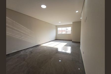 Casa à venda com 3 quartos, 224m² em Vila Carrão, São Paulo