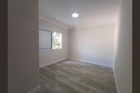 Casa à venda com 3 quartos, 224m² em Vila Carrão, São Paulo