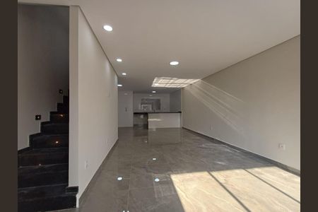 Casa à venda com 224m², 3 quartos e 4 vagas