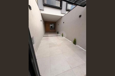 Casa à venda com 137m², 3 quartos e 2 vagas