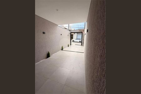 Casa à venda com 137m², 3 quartos e 2 vagas
