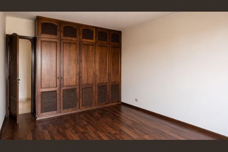 Casa à venda com 4 quartos, 385m² em Residencial Cinco (Alphaville), Santana de Parnaíba