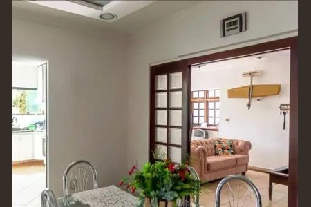 Casa à venda com 4 quartos, 254m² em Santa Terezinha, São Bernardo do Campo
