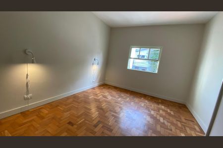 Casa à venda com 2 quartos, 100m² em Vila Elvira, São Paulo