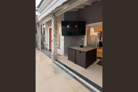 Casa à venda com 5 quartos, 380m² em Parque dos Passaros, São Bernardo do Campo