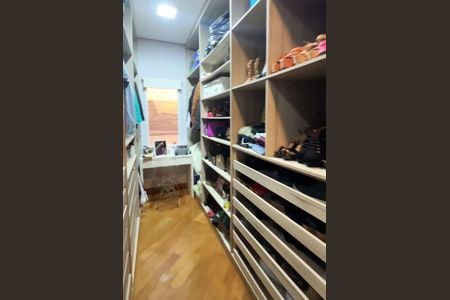 Casa à venda com 5 quartos, 380m² em Parque dos Passaros, São Bernardo do Campo