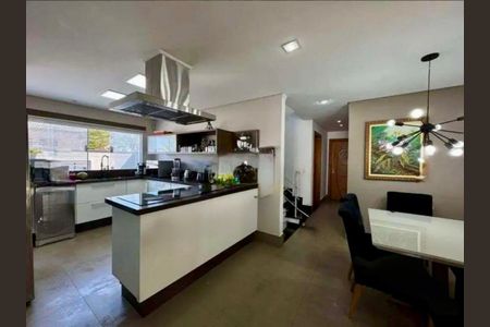 Casa à venda com 5 quartos, 380m² em Parque dos Passaros, São Bernardo do Campo