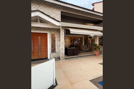 Casa à venda com 380m², 5 quartos e 4 vagas