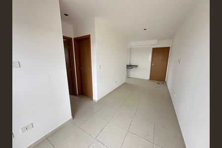 Sala de apartamento para alugar com 2 quartos, 46m² em Parque Sao Vicente, São Vicente