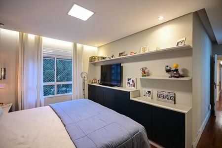 Apartamento à venda com 168m², 3 quartos e 3 vagasSuíte 3