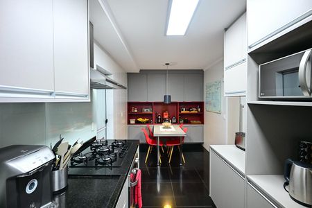 Apartamento à venda com 168m², 3 quartos e 3 vagasCozinha