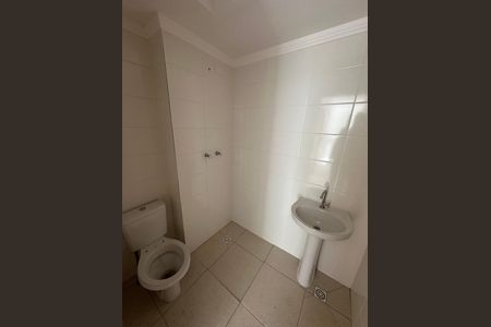 Apartamento para alugar com 46m², 2 quartos e 1 vaga Apartamento para alugar com 46m², 2 quartos e 1 vagaBanheiro