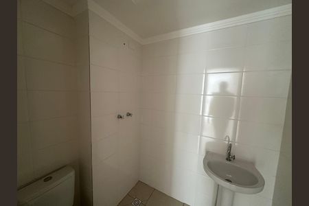 Apartamento para alugar com 46m², 2 quartos e 1 vaga Apartamento para alugar com 46m², 2 quartos e 1 vagaBanheiro