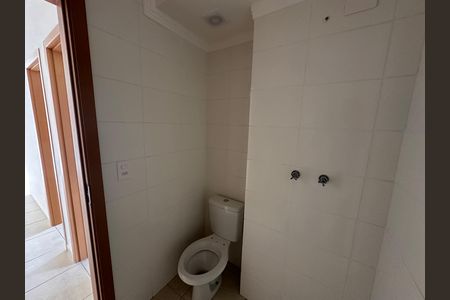 Apartamento para alugar com 46m², 2 quartos e 1 vaga Apartamento para alugar com 46m², 2 quartos e 1 vagaBanheiro