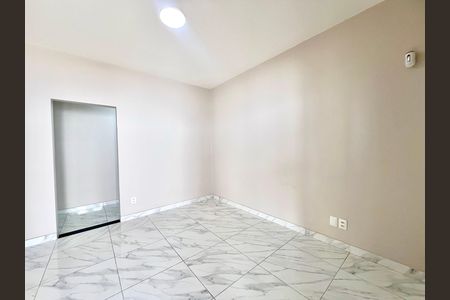 Sala de casa para alugar com 4 quartos, 490m² em Glória, Belo Horizonte